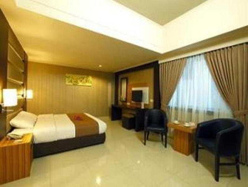 Orchardz Hotel Industri Jakarta Kemayoran Exterior foto